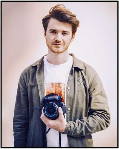 Photograph 04